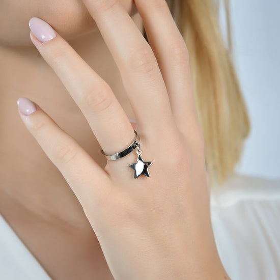 WOMAN STEEL RING WITH STAR