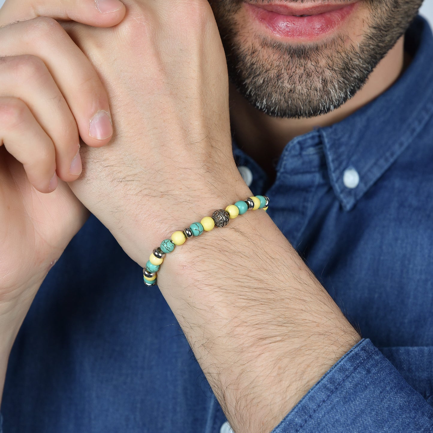 MEN'S ELASTIC BRACELET WITH TURQUOISE AND YELLOW STONES AND STEEL ELEMENTS