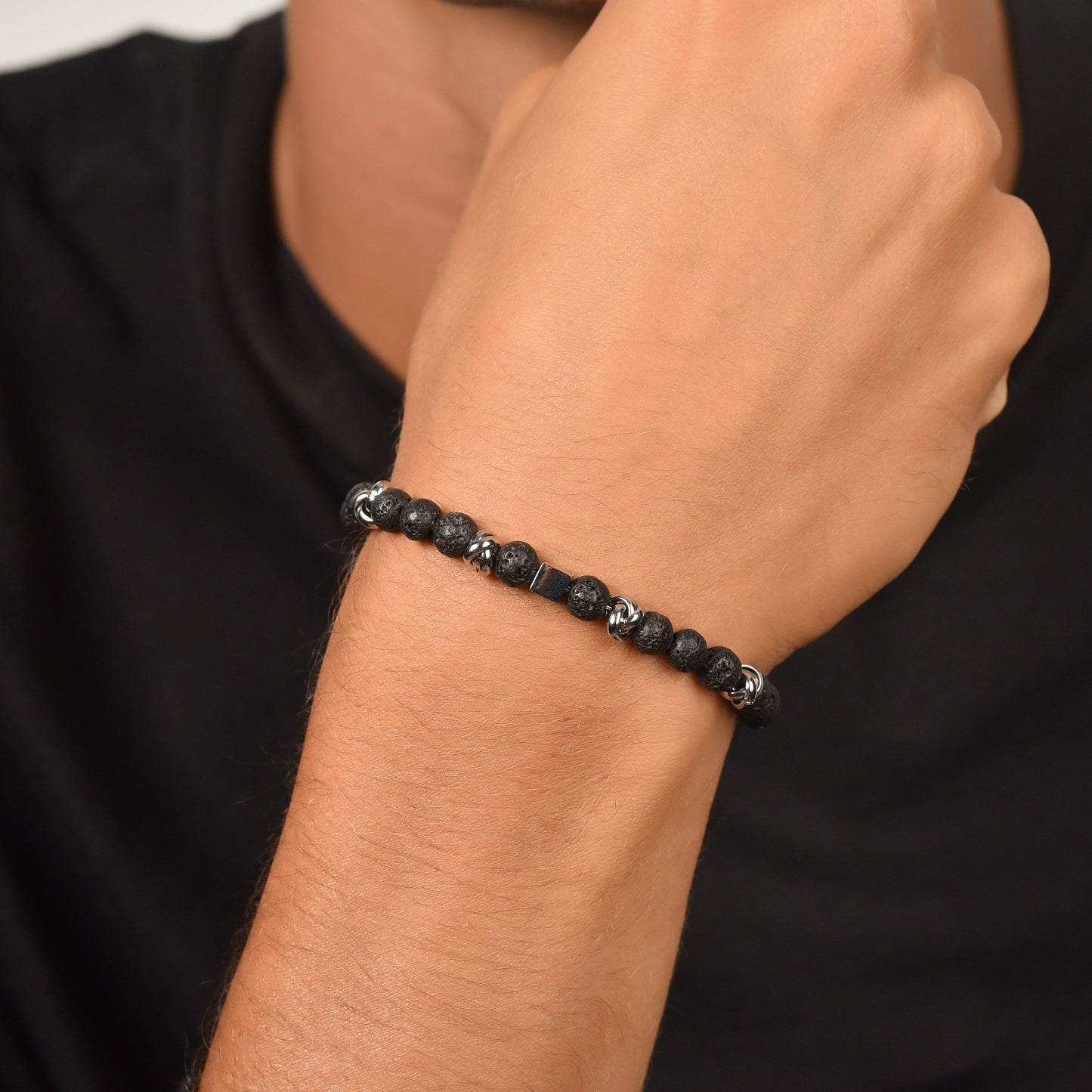 STEEL MEN'S BRACELET WITH BLACK STONES AND STEEL ELEMENTS