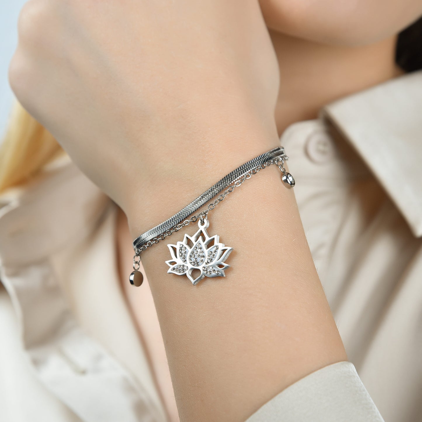 WOMEN'S STEEL LOTUS FLOWER BRACELET WITH WHITE CRYSTALS