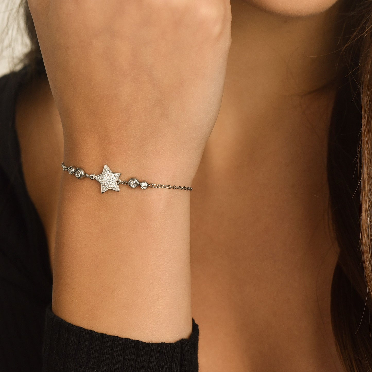 WOMEN'S STEEL STAR BRACELET WITH WHITE CRYSTALS