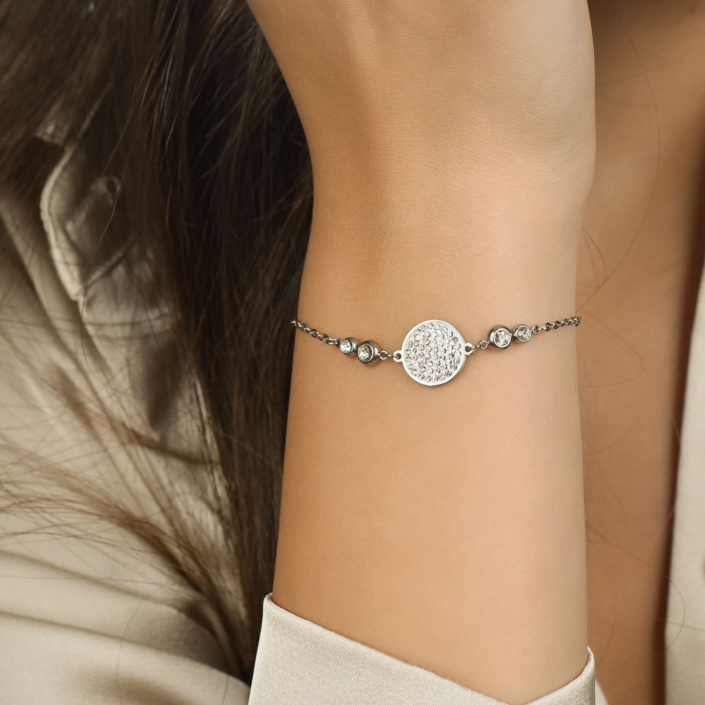 WOMEN'S STEEL BRACELET WITH WHITE CRYSTAL ELEMENT