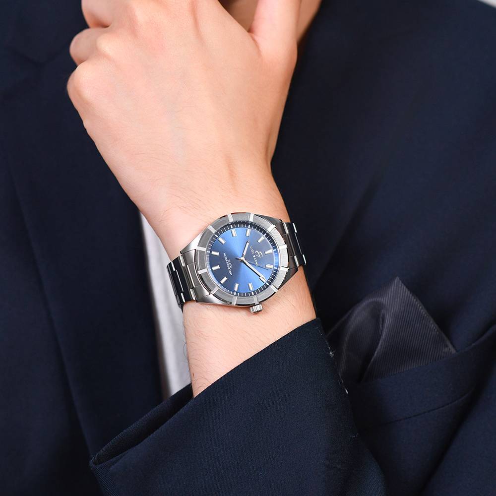 BLUE DIAL STEEL MEN'S WATCH