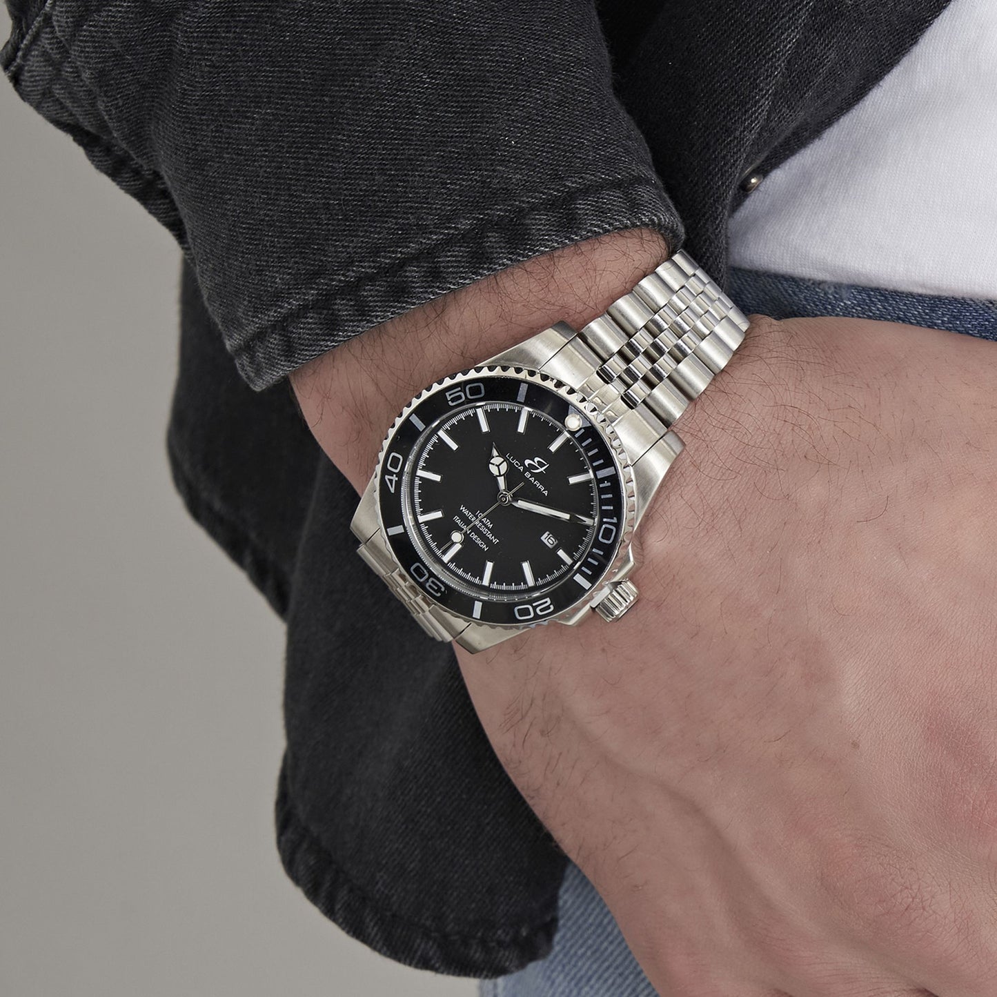 WATCH WITH STEEL CASE BLACK DIAL BLACK BEZEL