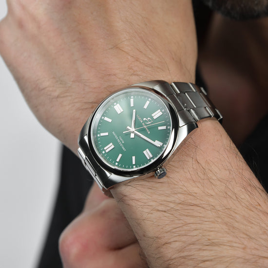 STEEL WATCH WITH GREEN DIAL