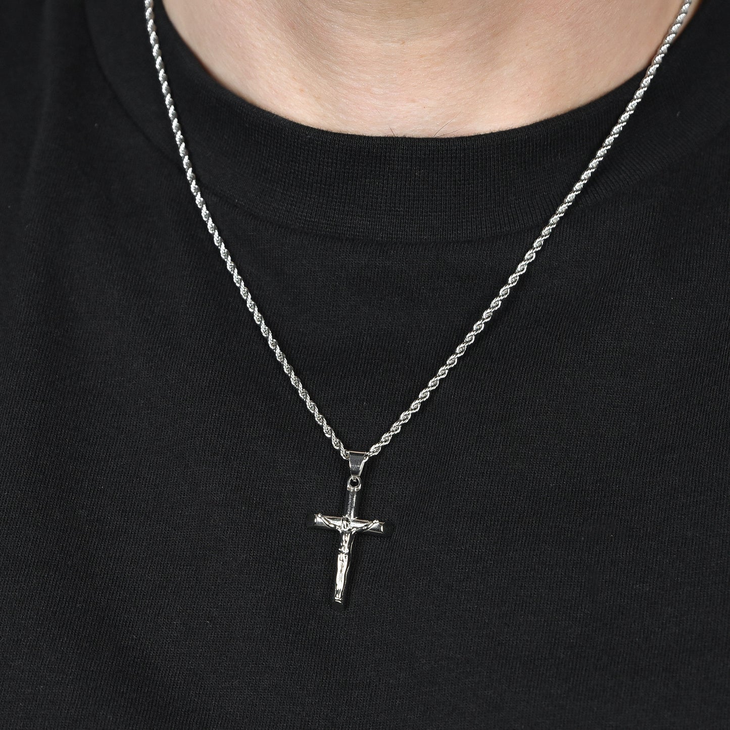 STEEL MEN'S NECKLACE WITH CRUCIFIX