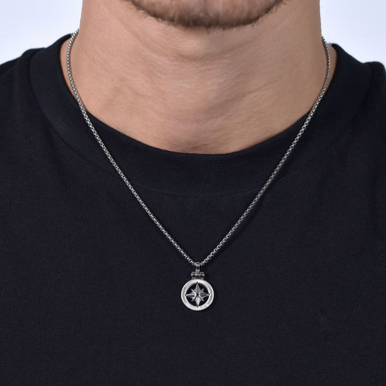 STEEL MEN'S NECKLACE WITH COMPASS ROSE