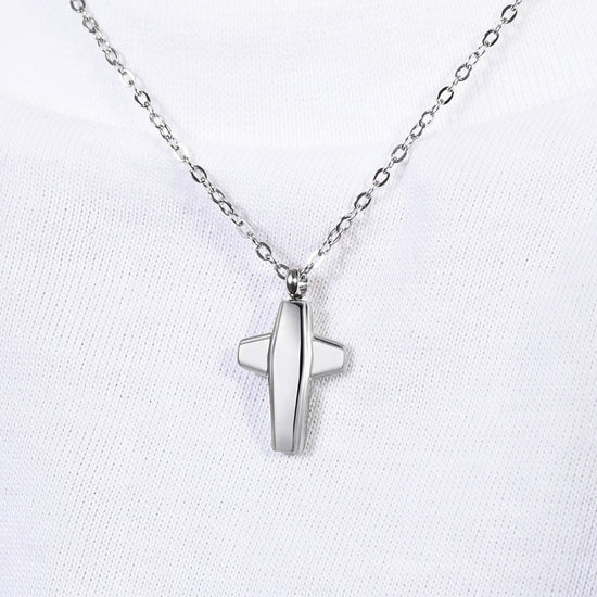 STEEL MEN'S NECKLACE WITH CROSS