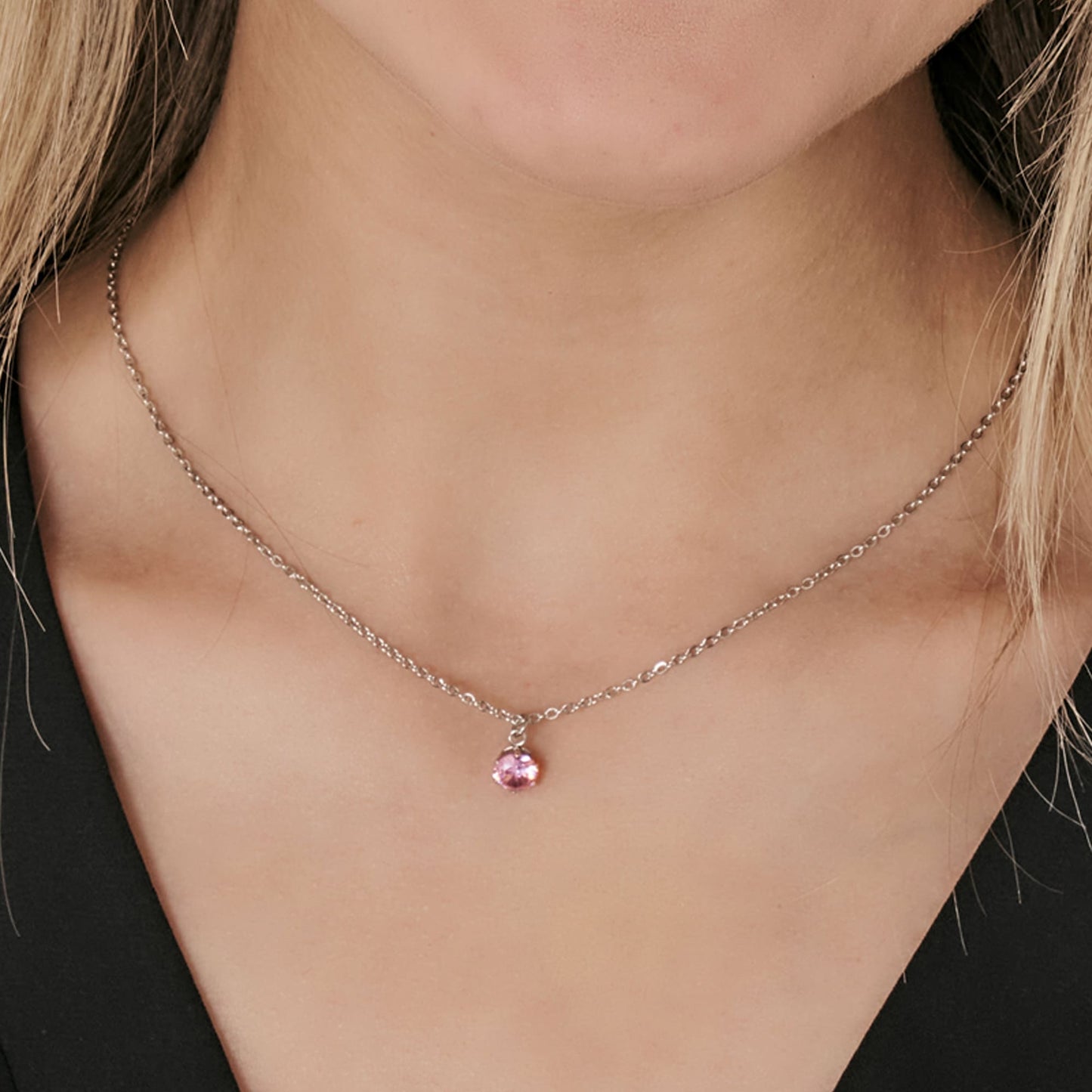 WOMEN'S STEEL NECKLACE WITH PINK CRYSTAL