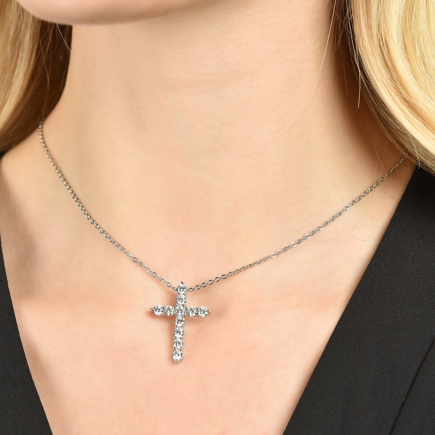 WOMAN'S NECKLACE IN STEEL WITH CROSS WITH WHITE CRYSTALS Luca Barra