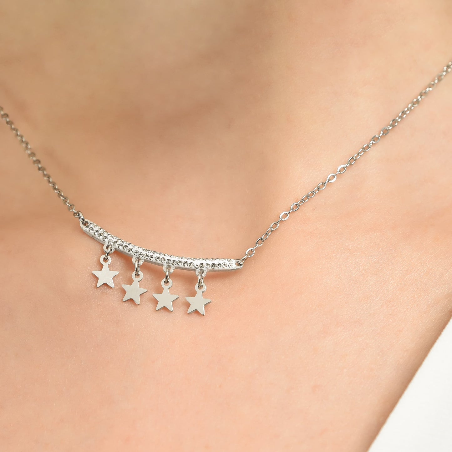 WOMEN'S STEEL NECKLACE WITH STAR PENDANTS