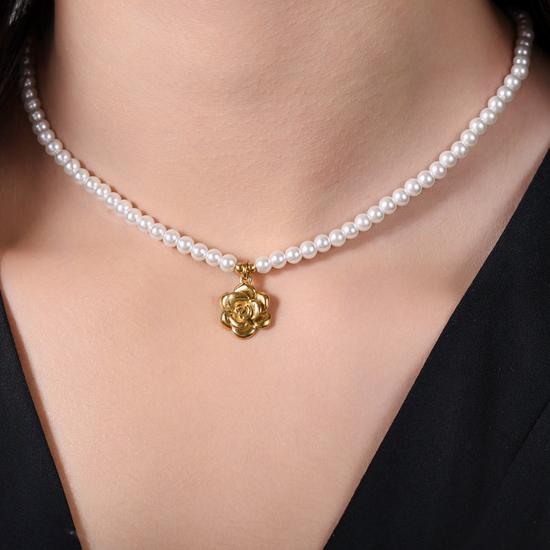 WOMEN'S STEEL IP GOLD PEARLS AND ROSE NECKLACE