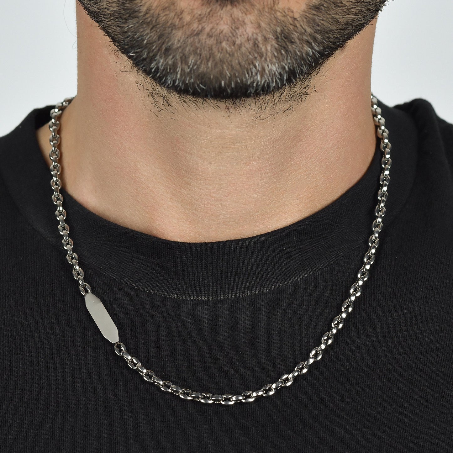 STEEL MEN'S NECKLACE WITH ELEMENT