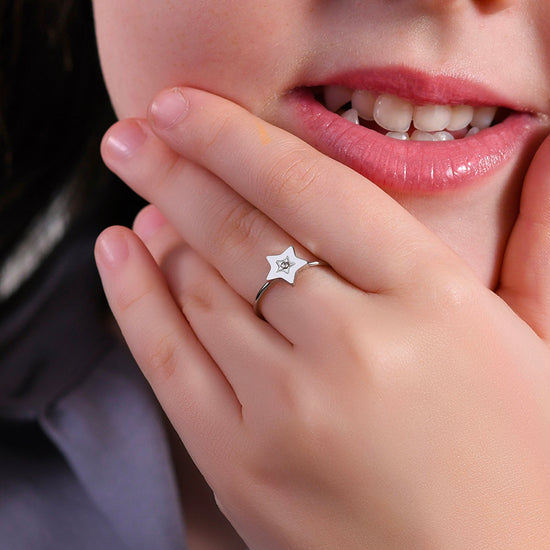 GIRL STEEL RING WITH STAR