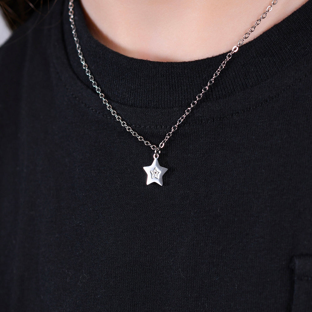 STEEL GIRL NECKLACE WITH STAR