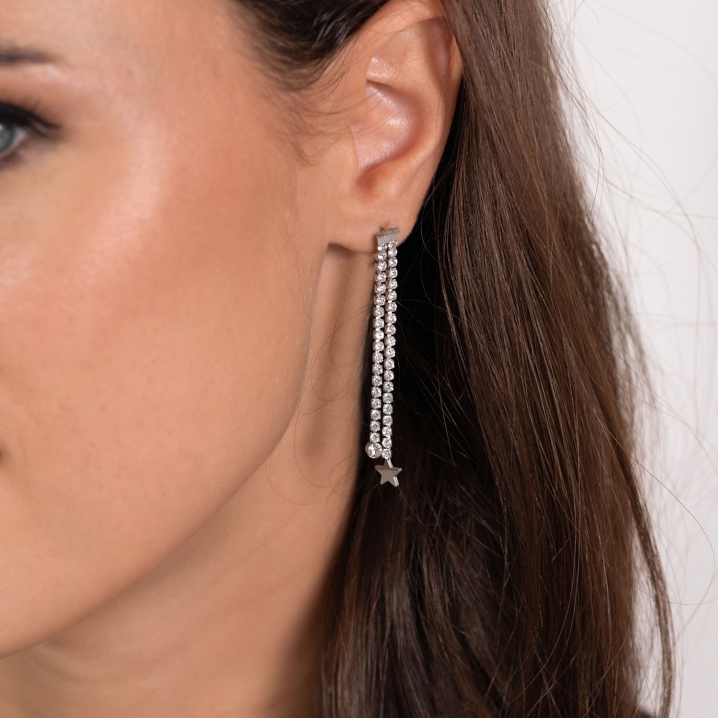 WOMEN'S STEEL EARRINGS WITH WHITE CRYSTALS AND STARS